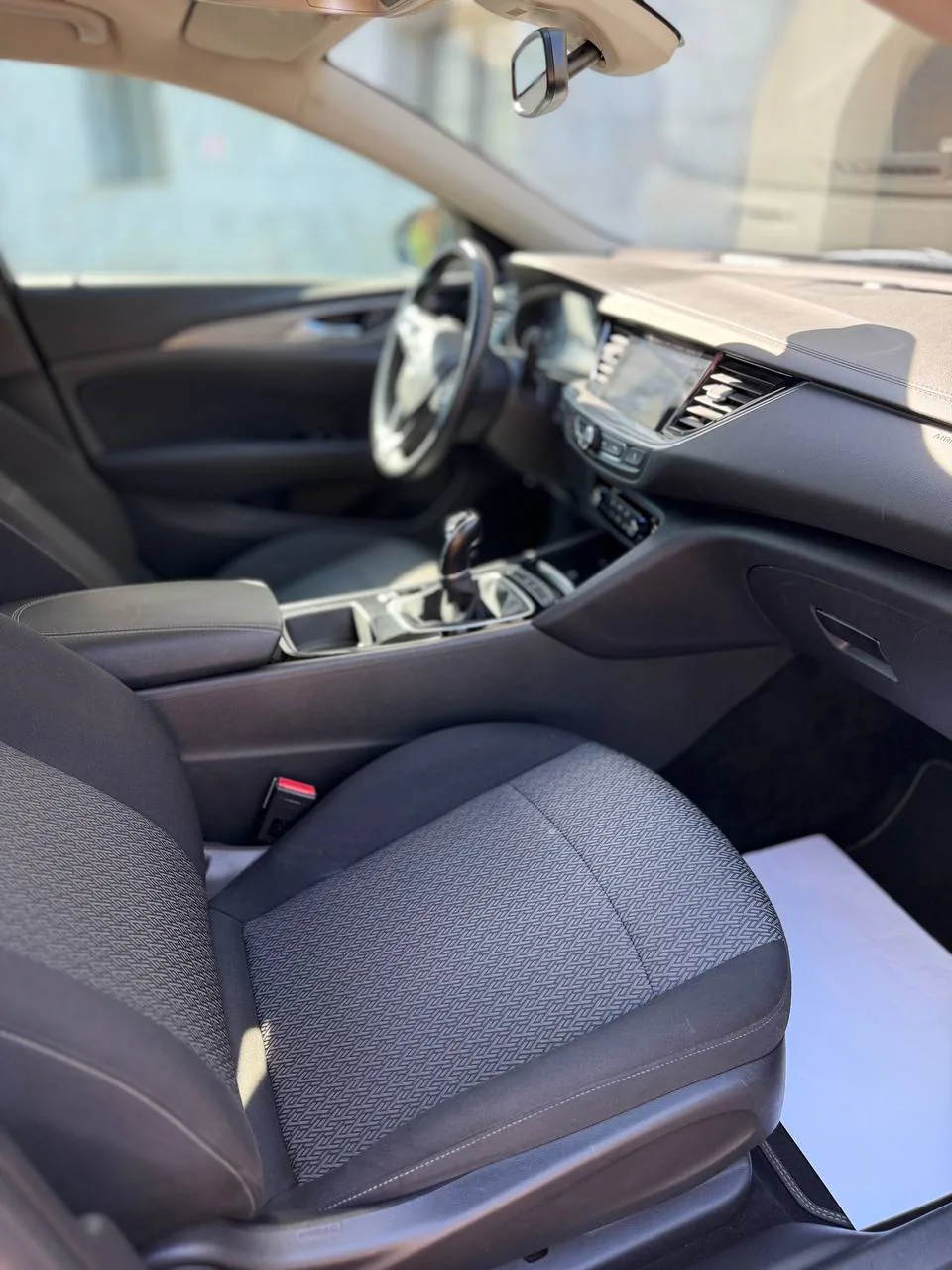 Opel Insignia 1.6 Diesel 2018 foto 8