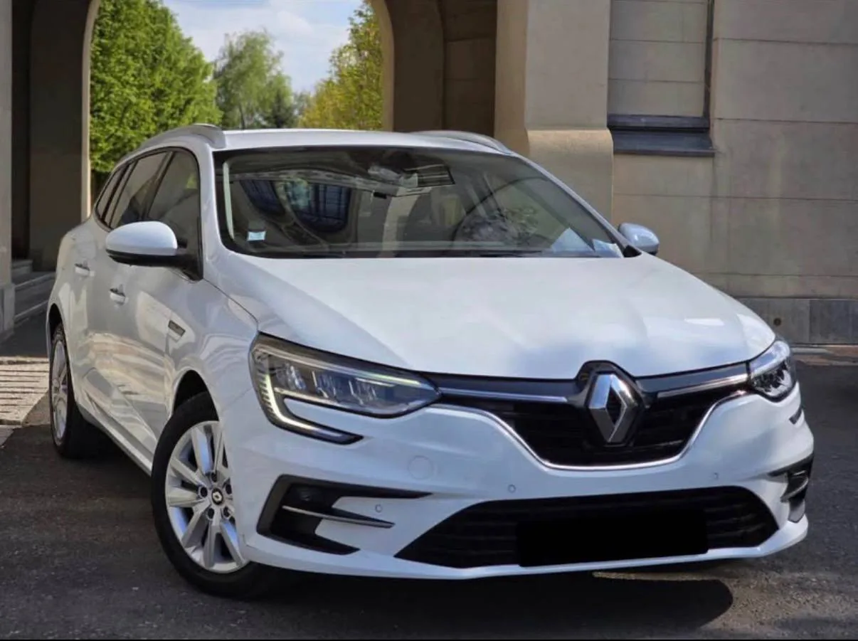 Renault Megane 4 Facelift 2022 foto 2